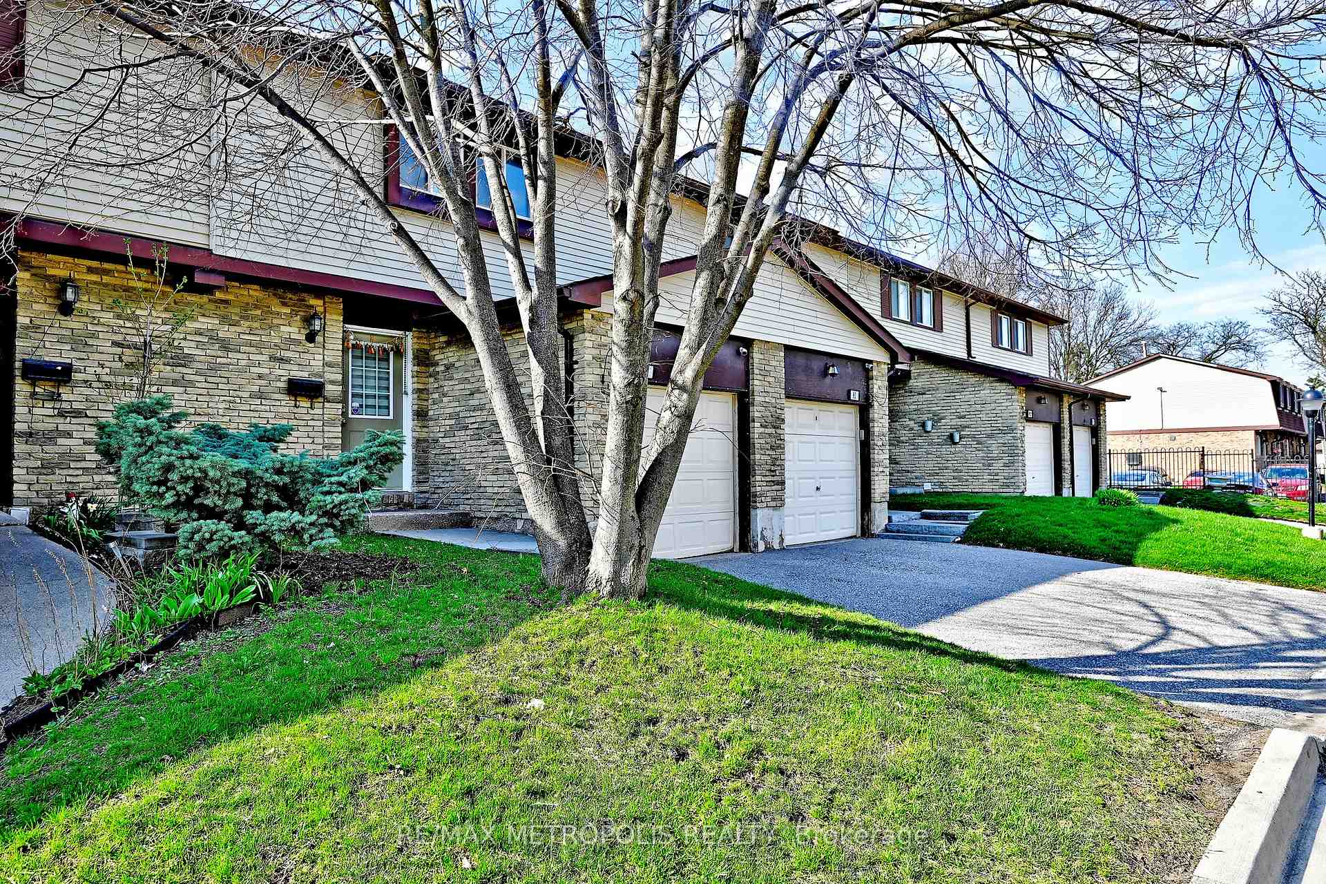 45 Hansen Road N 83, Brampton, ON L6V 3C5, Brampton, ON — photo 2 of 50