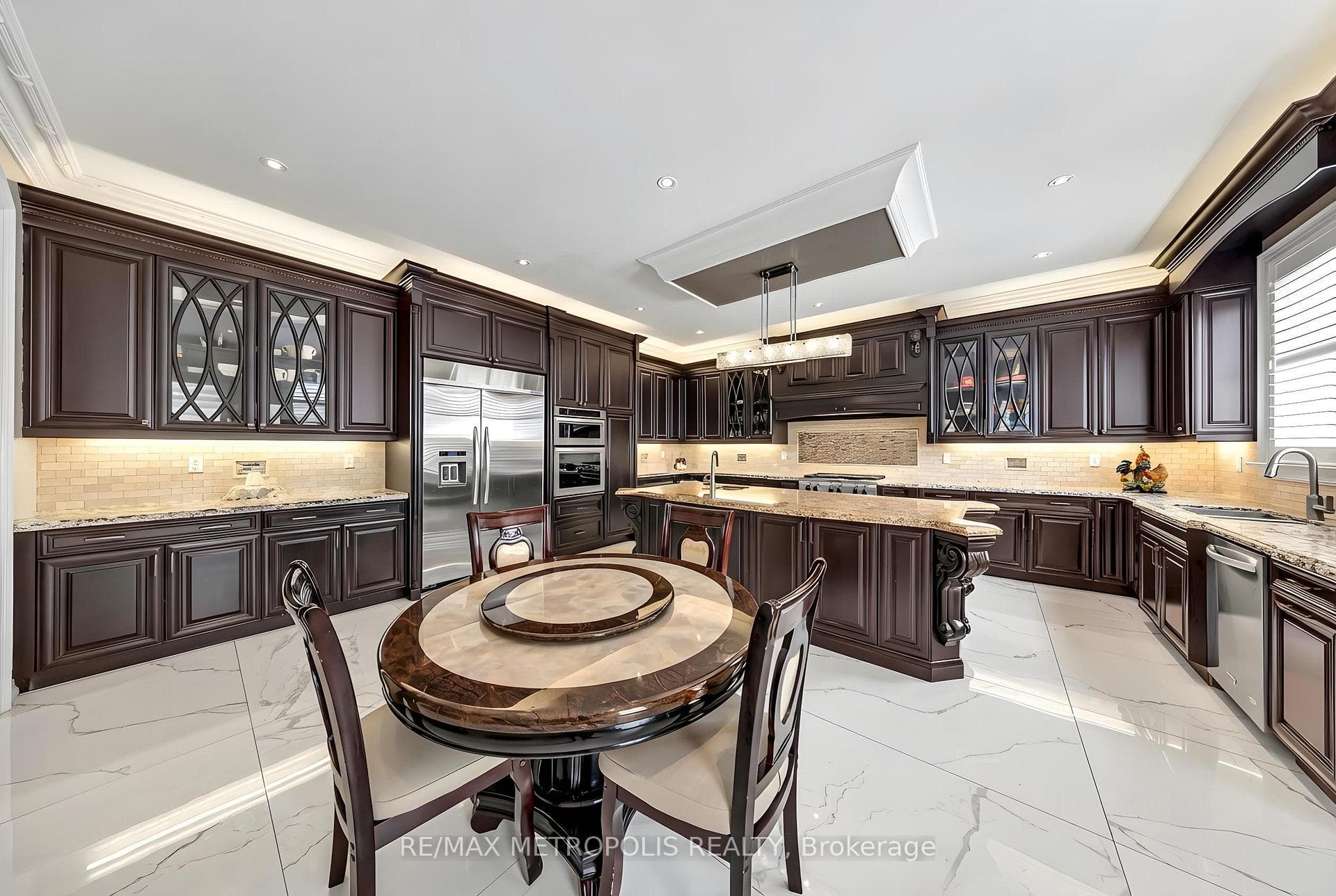 9 Alai Circle, Markham, ON L3R 1E2, Markham, ON — photo 11 of 50