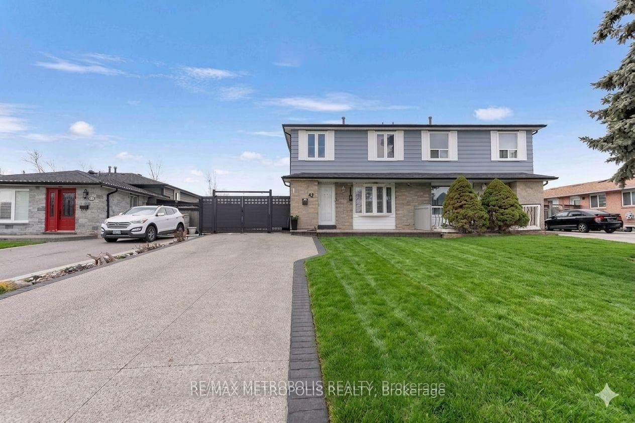 42 Gulliver Crescent, Brampton, ON L6S 1S9, Brampton, ON — photo 6 of 55