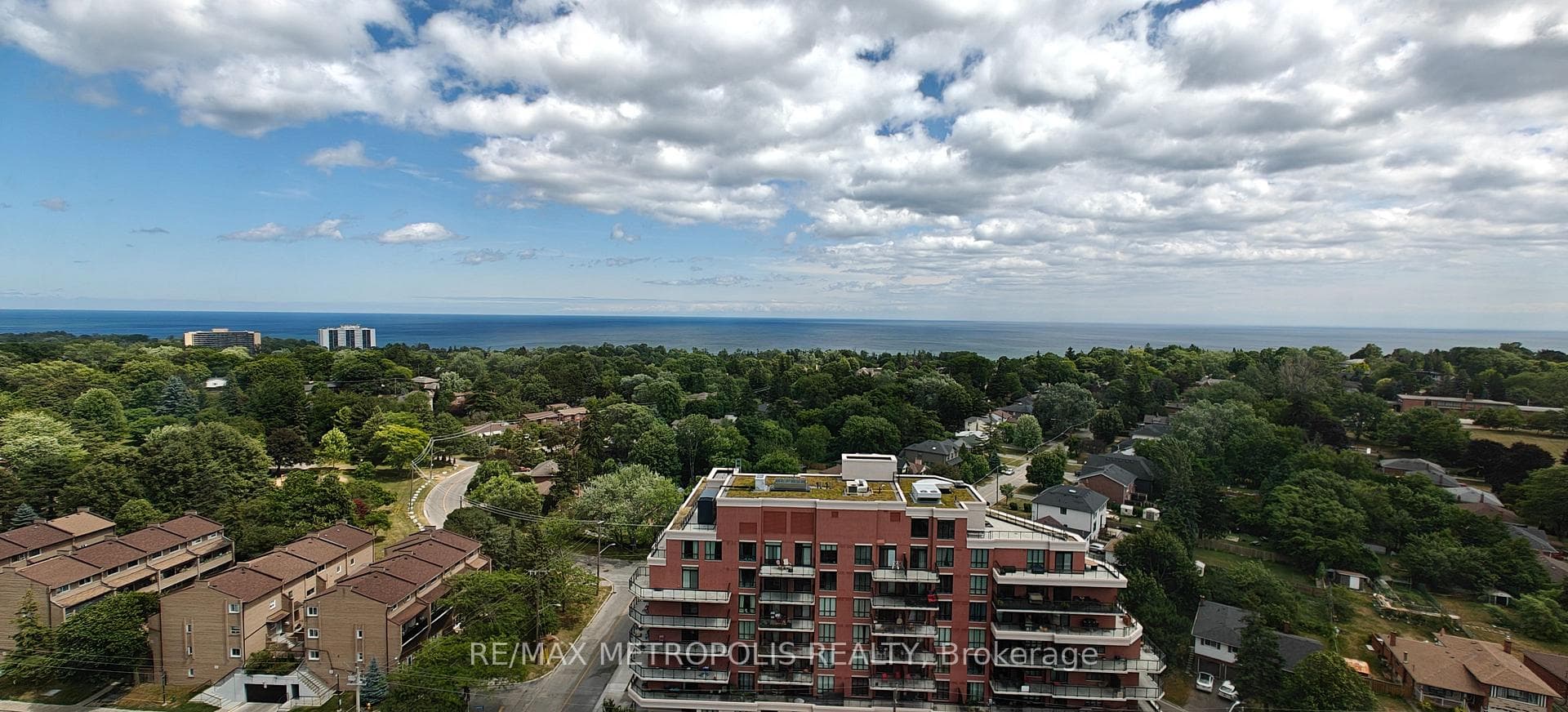 3233 Eglinton Avenue E 1707, Toronto E08, ON M1J 3N6, Toronto E08, ON — photo 20 of 37