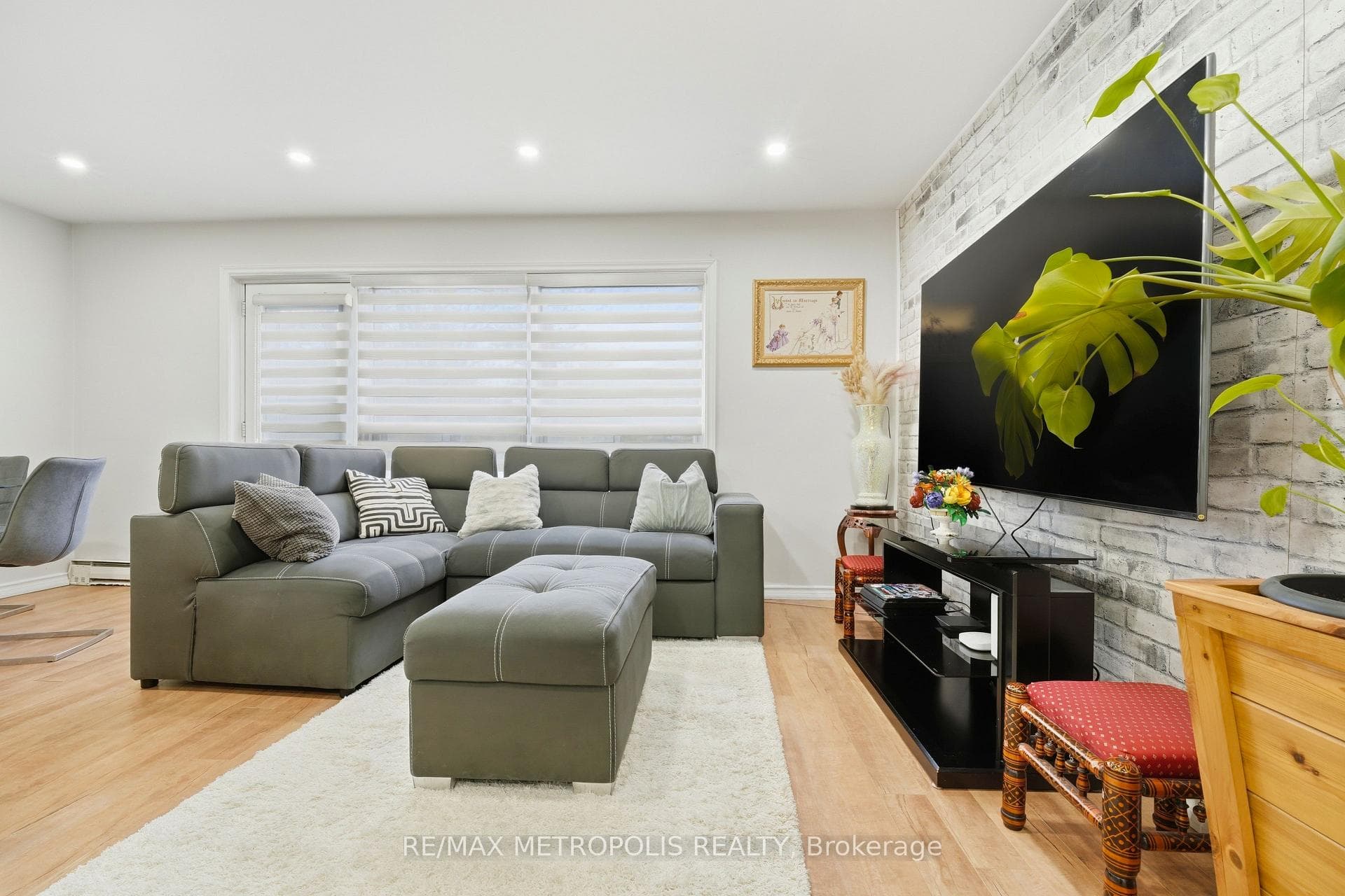 5877 Bathurst Street 205, Toronto C07, ON M2R 1Y7, Toronto C07, ON — photo 12 of 26