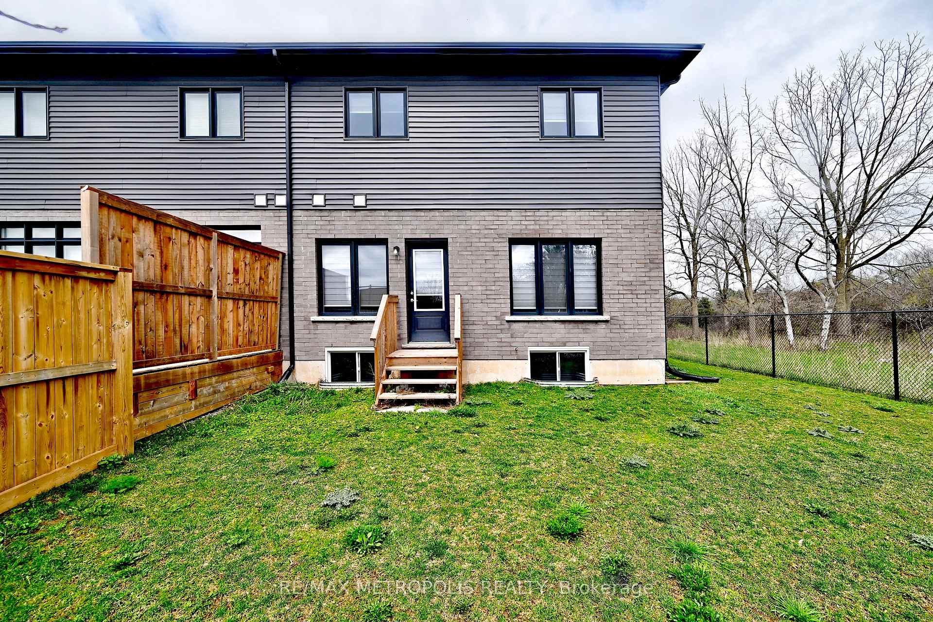 4552 Portage Road 104, Niagara Falls, ON L2E 6A8, Niagara Falls, ON — photo 49 of 50