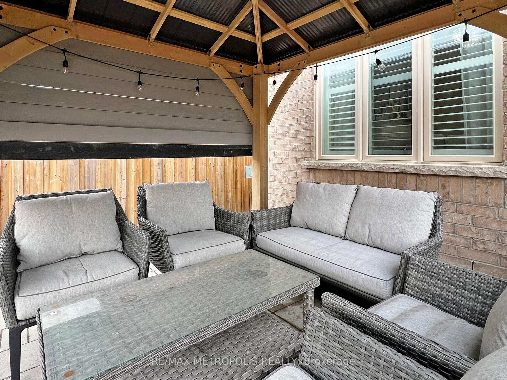 124 Milby Crescent, Bradford West Gwillimbury, ON L3Z 0X8, Bradford West Gwillimbury, ON — photo 24 of 28