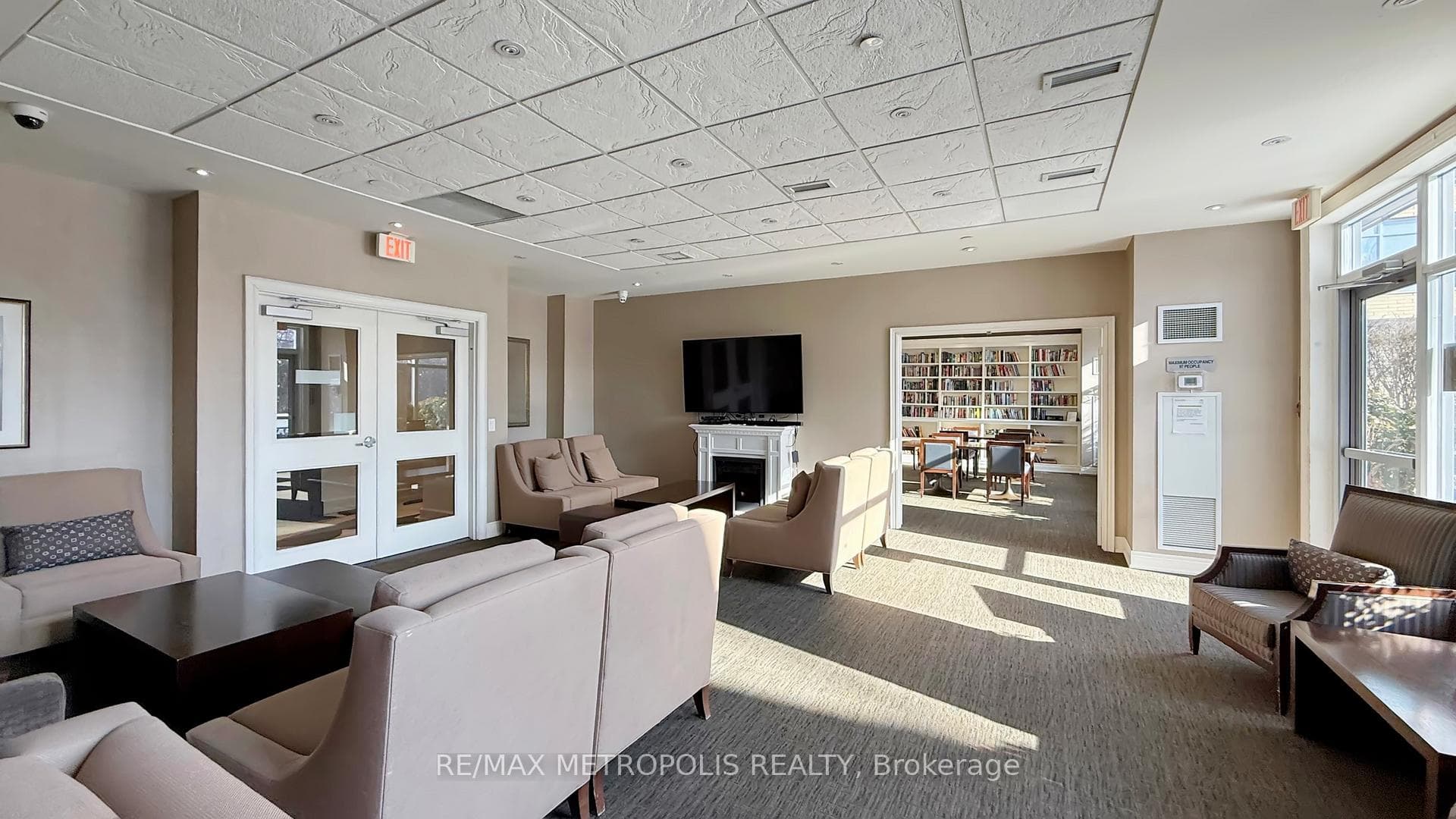 701 Sheppard Avenue W 228, Toronto C06, ON M3H 0B2, Toronto C06, ON — photo 42 of 50
