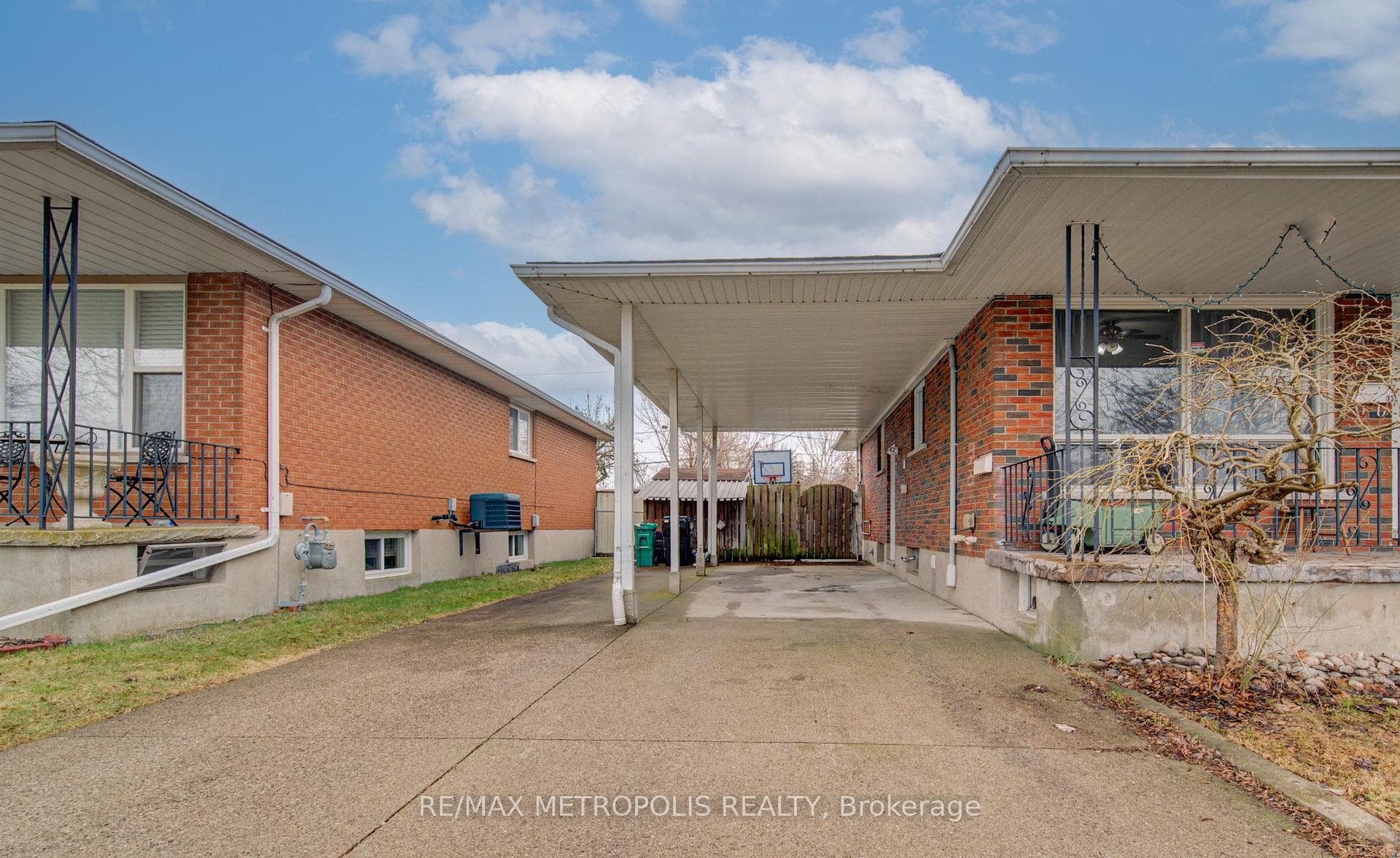 93 Linnwood Avenue, Cambridge, ON N1R 1V2, Cambridge, ON — photo 4 of 42