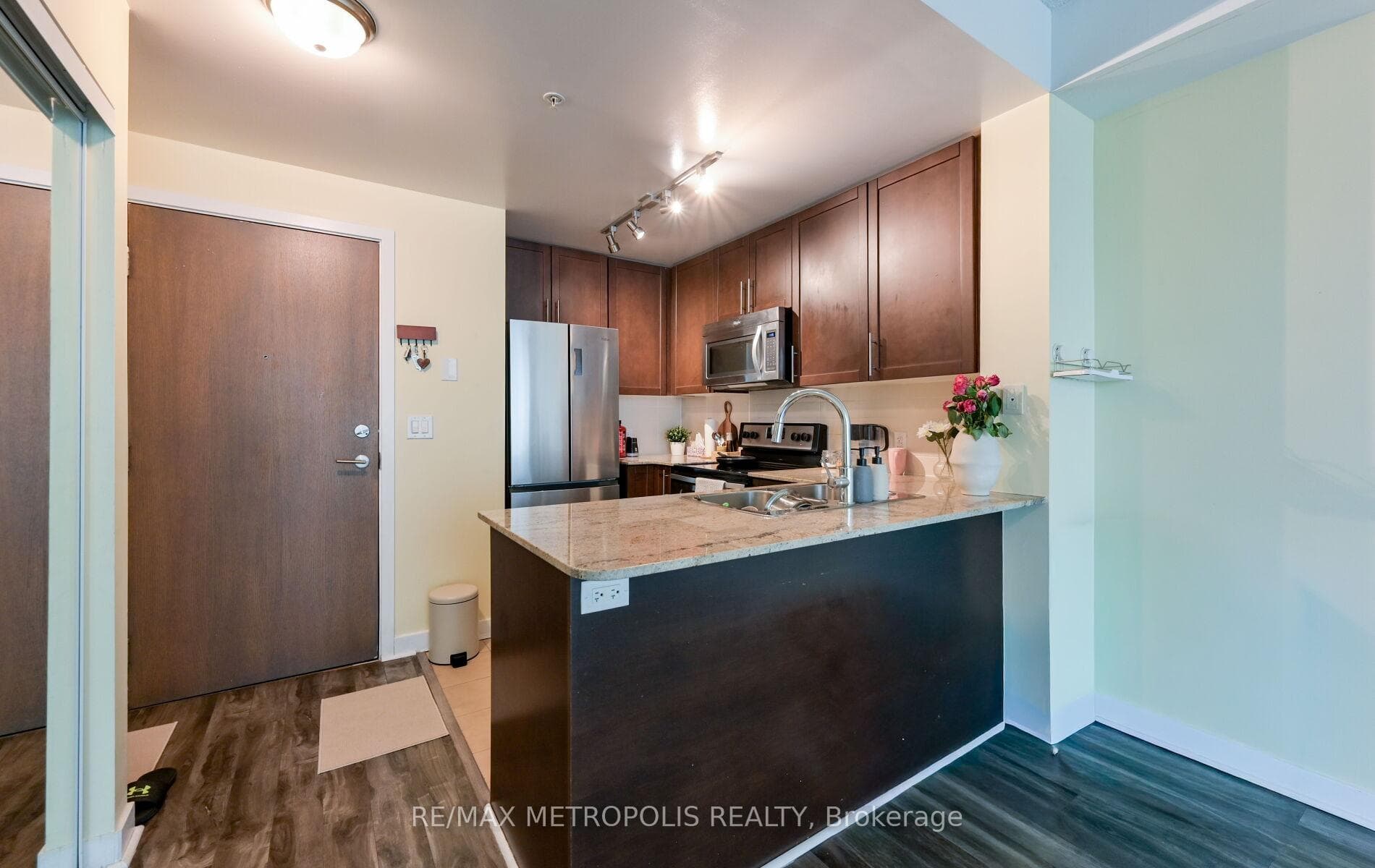 3985 Grand Park Drive 1004, Mississauga, ON L5B 0H8, Mississauga, ON — photo 13 of 43