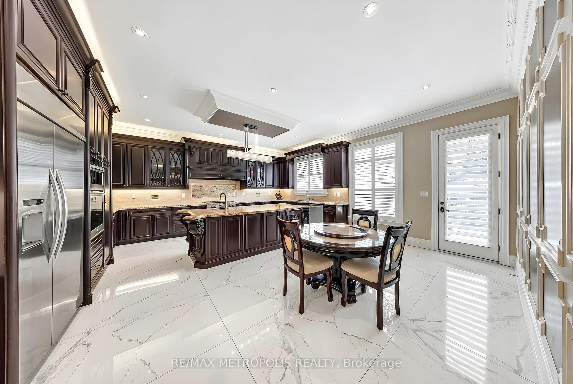 9 Alai Circle, Markham, ON L3R 1E2, Markham, ON — photo 10 of 50