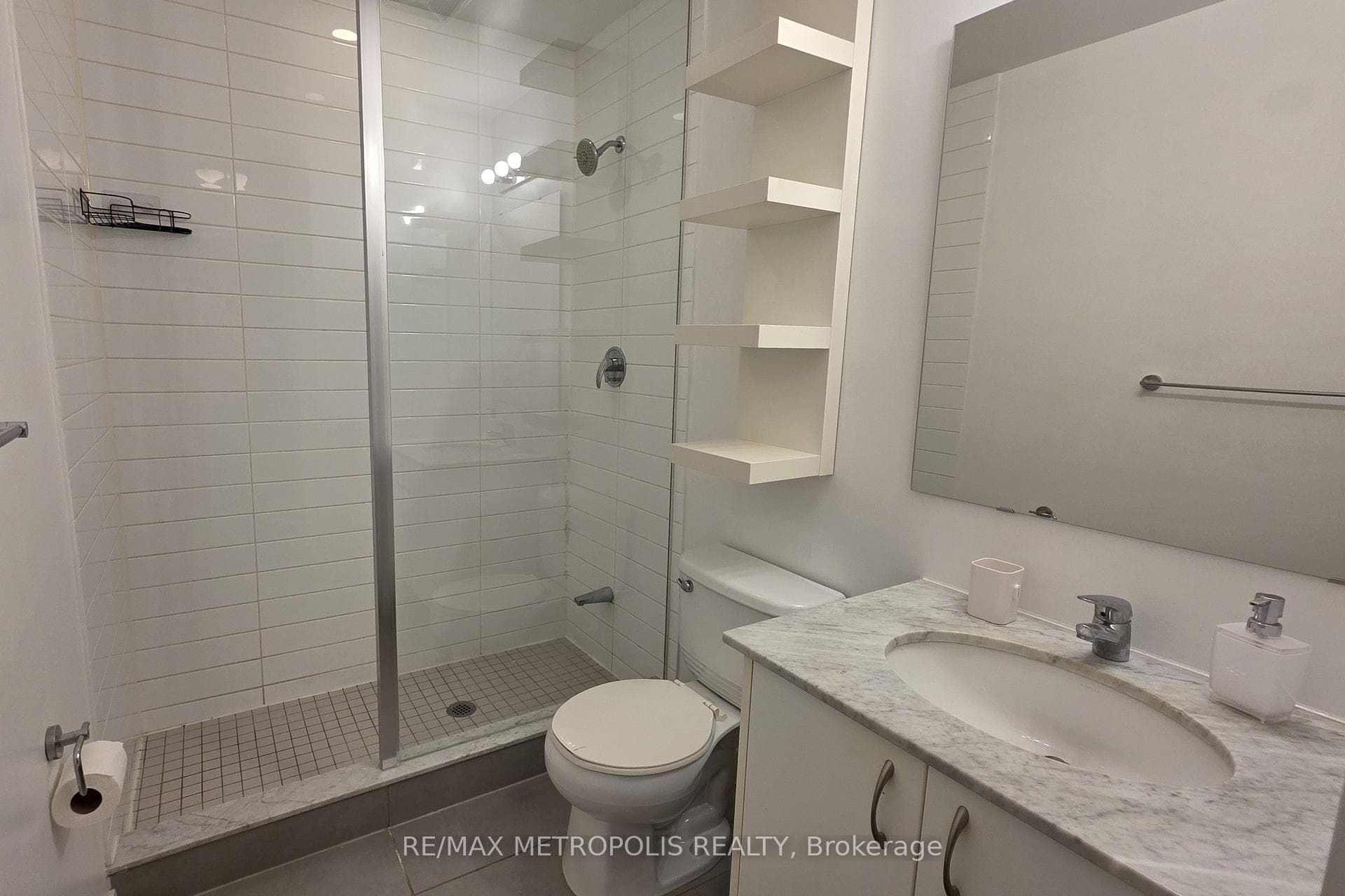 55 East Liberty Street 813, Toronto C01, ON M6K 3P9, Toronto C01, ON — photo 10 of 28