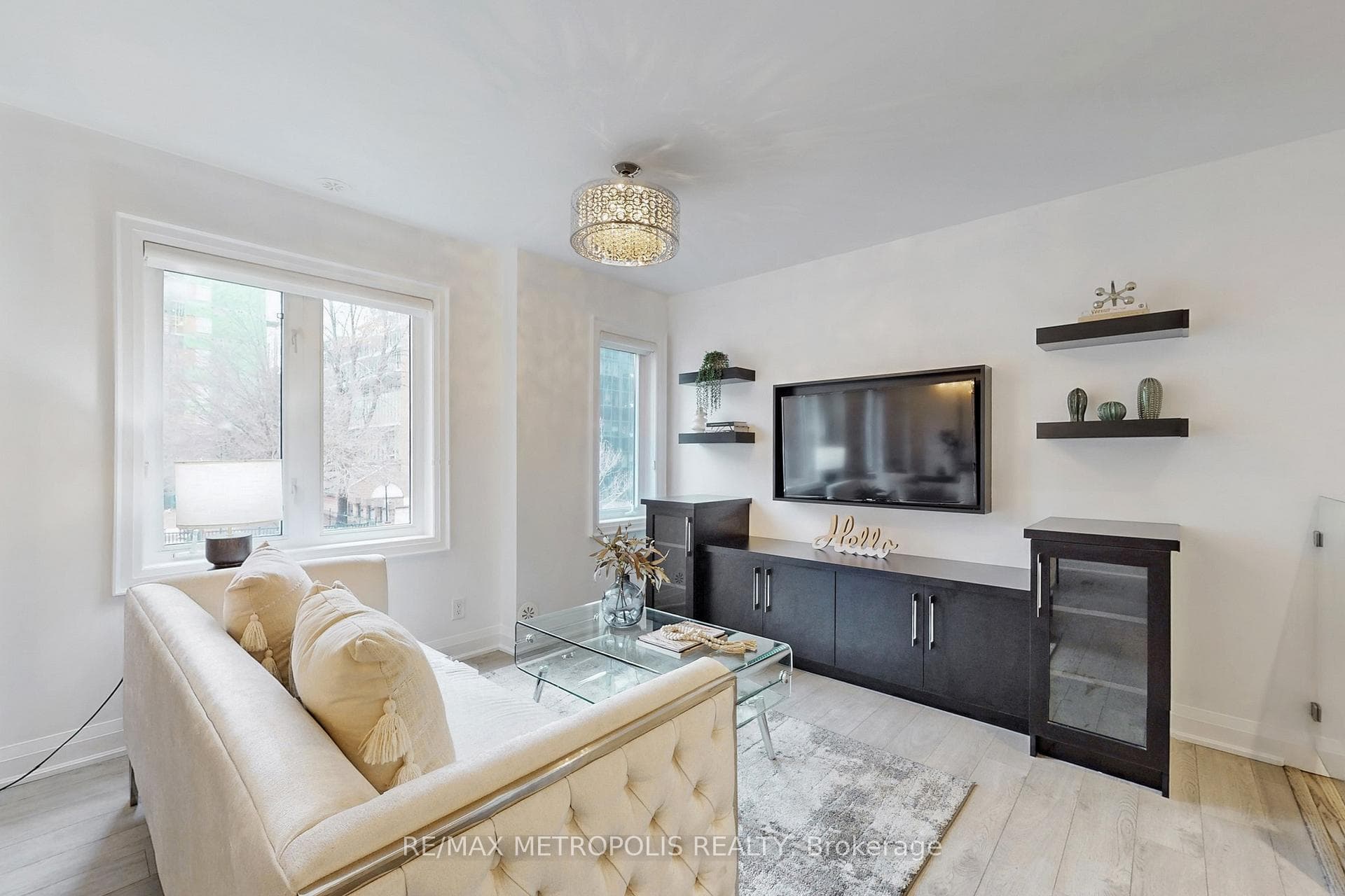 12 Sudbury Street 404, Toronto C01, ON M6J 3W7, Toronto C01, ON — photo 7 of 50