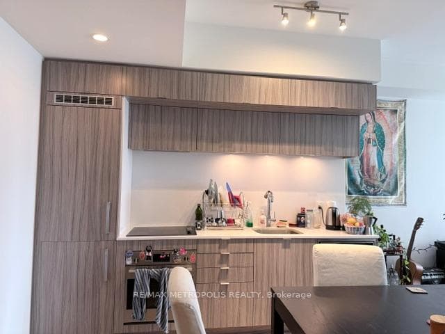 38 Cameron Street 1120, Toronto C01, ON M5T 0C3, Toronto C01, ON — photo 15 of 36