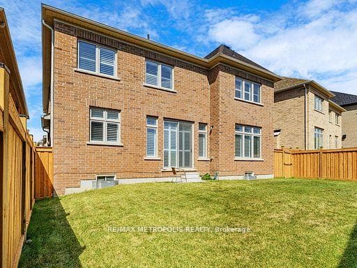 126 Silk Twist Drive, East Gwillimbury, ON L9N 0W1, East Gwillimbury, ON — photo 32 of 35
