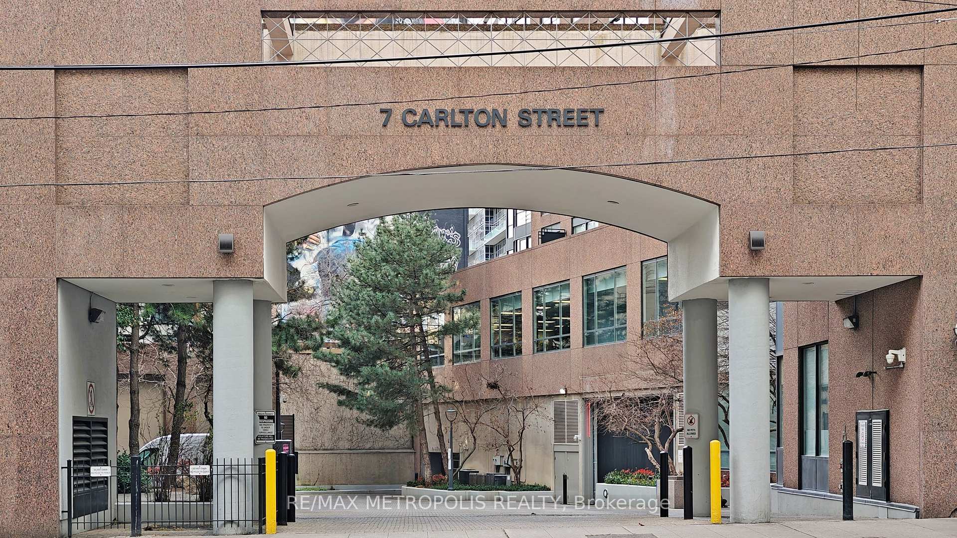 7 Carlton Street 311, Toronto C08, ON M5B 2M3, Toronto C08, ON — photo 2 of 6