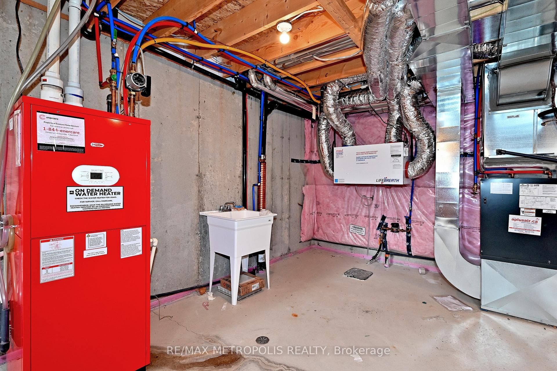 4552 Portage Road 104, Niagara Falls, ON L2E 6A8, Niagara Falls, ON — photo 45 of 50