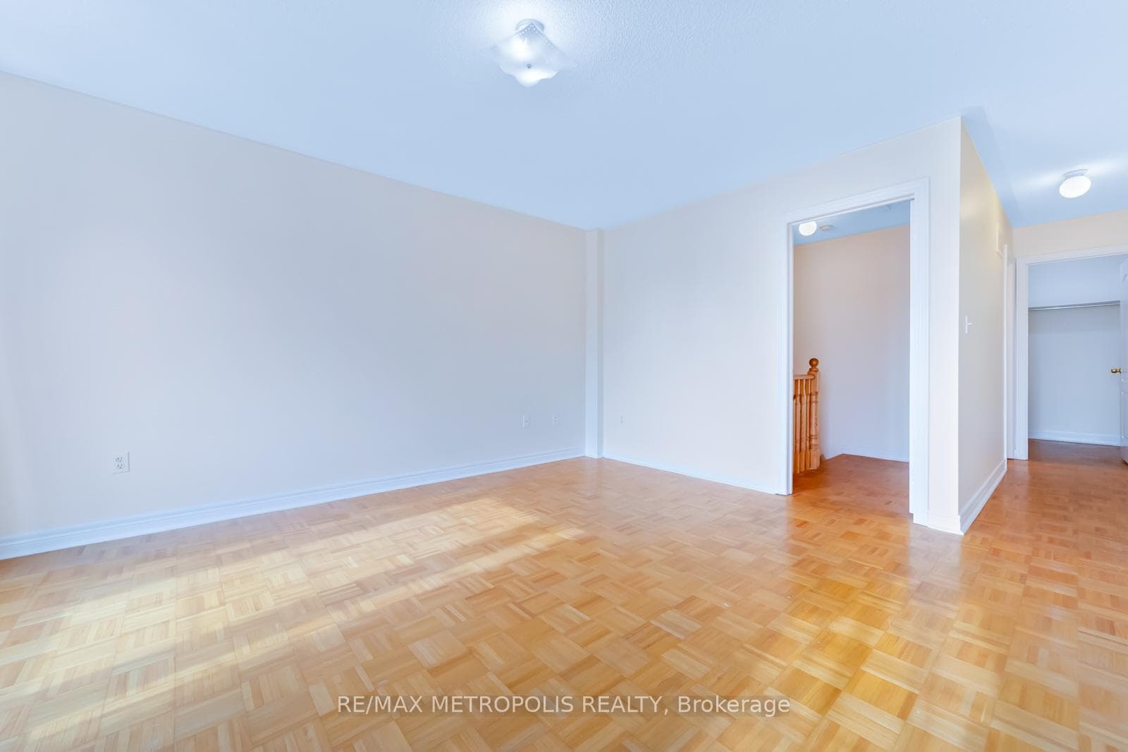 16B Gower Street, Toronto E03, ON M4B 3P5, Toronto E03, ON — photo 10 of 14