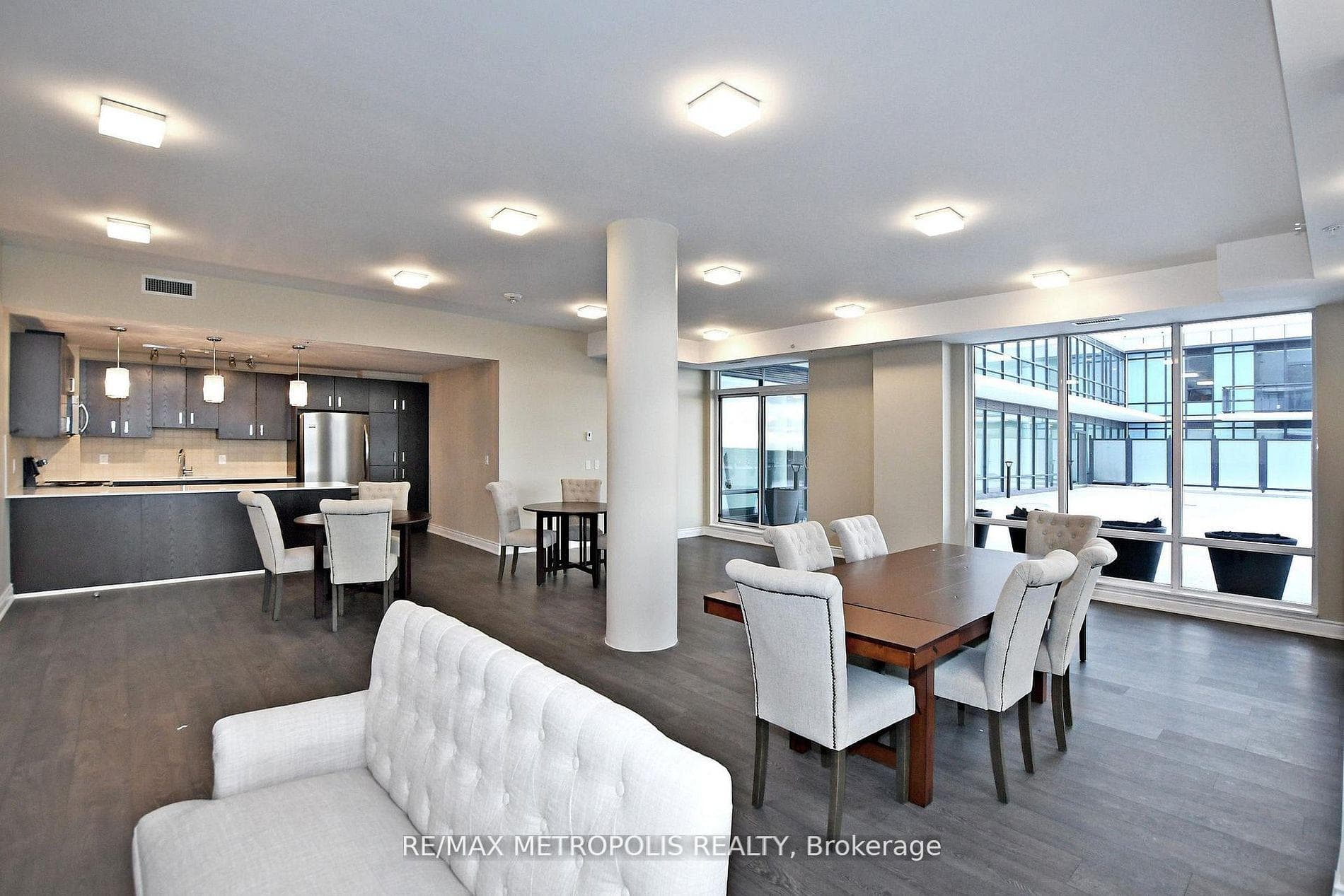 11611 Yonge Street 809, Richmond Hill, ON L4E 1G2, Richmond Hill, ON — photo 41 of 43