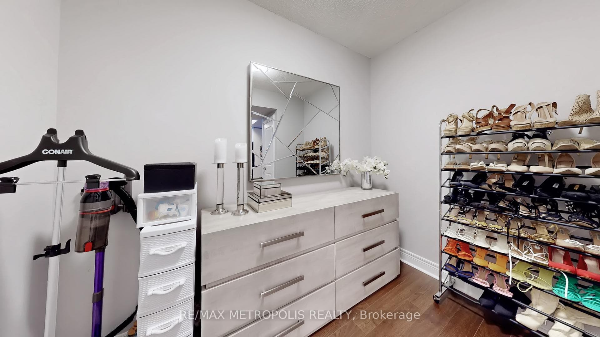 701 Sheppard Avenue W 228, Toronto C06, ON M3H 0B2, Toronto C06, ON — photo 19 of 50