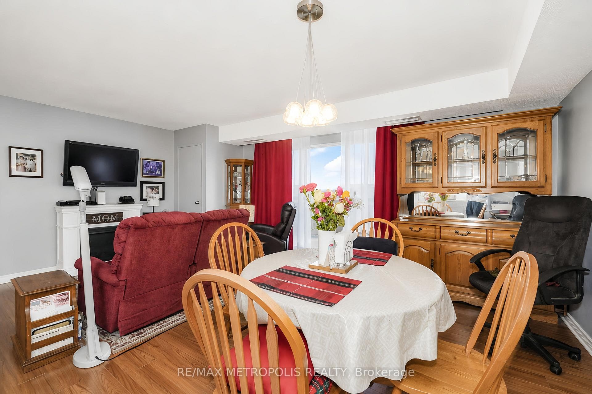 40 William Roe Boulevard 1010, Newmarket, ON L3Y 5N4, Newmarket, ON — photo 24 of 52