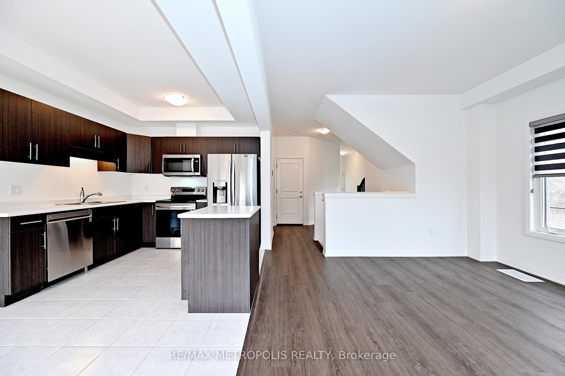 4552 Portage Road 104, Niagara Falls, ON L2E 6A8, Niagara Falls, ON — photo 10 of 50