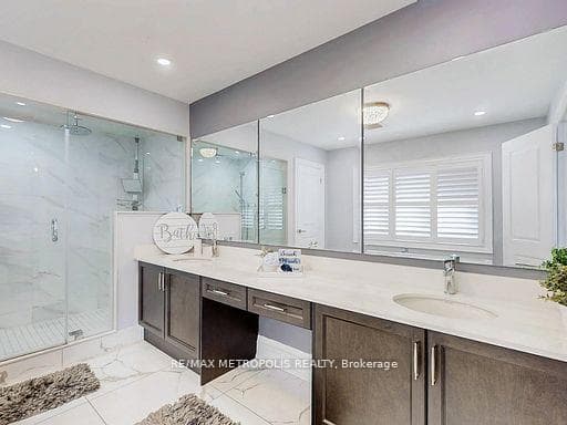 126 Silk Twist Drive, East Gwillimbury, ON L9N 0W1, East Gwillimbury, ON — photo 20 of 35