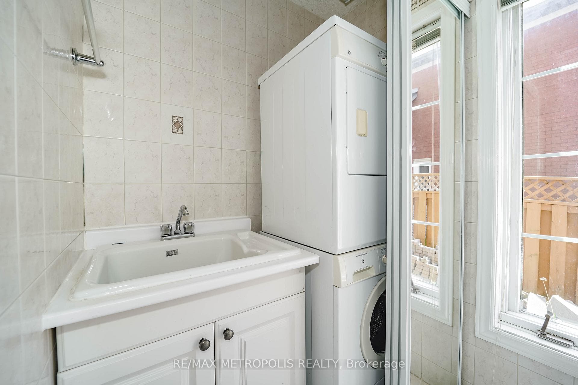 2 Schooner Court, Markham, ON L6C 1R2, Markham, ON — photo 24 of 54