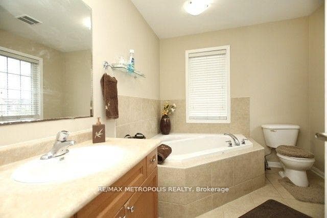 1913 Liatris Drive, Pickering, ON L1X 0A7, Pickering, ON — photo 15 of 22