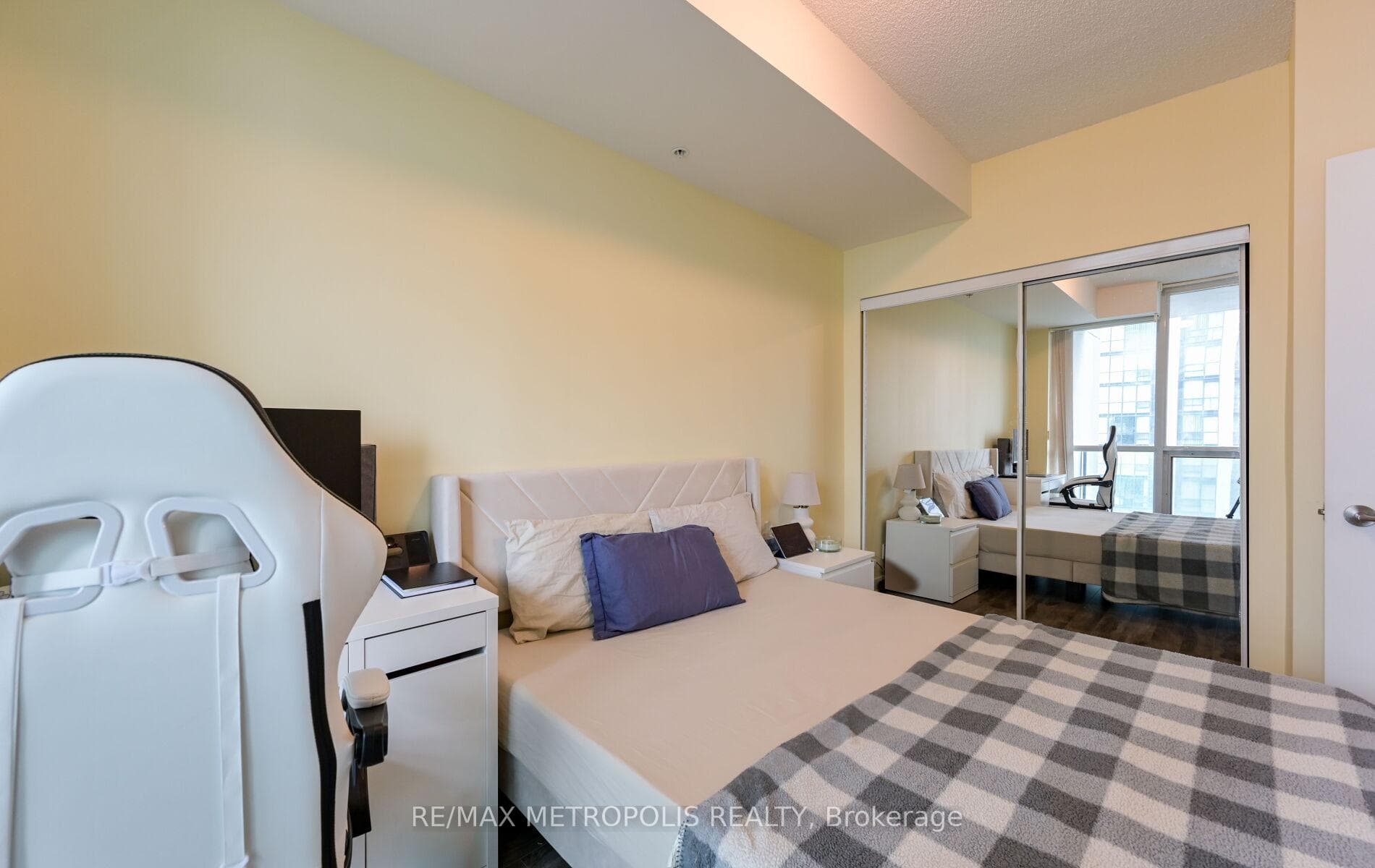 3985 Grand Park Drive 1004, Mississauga, ON L5B 0H8, Mississauga, ON — photo 19 of 43