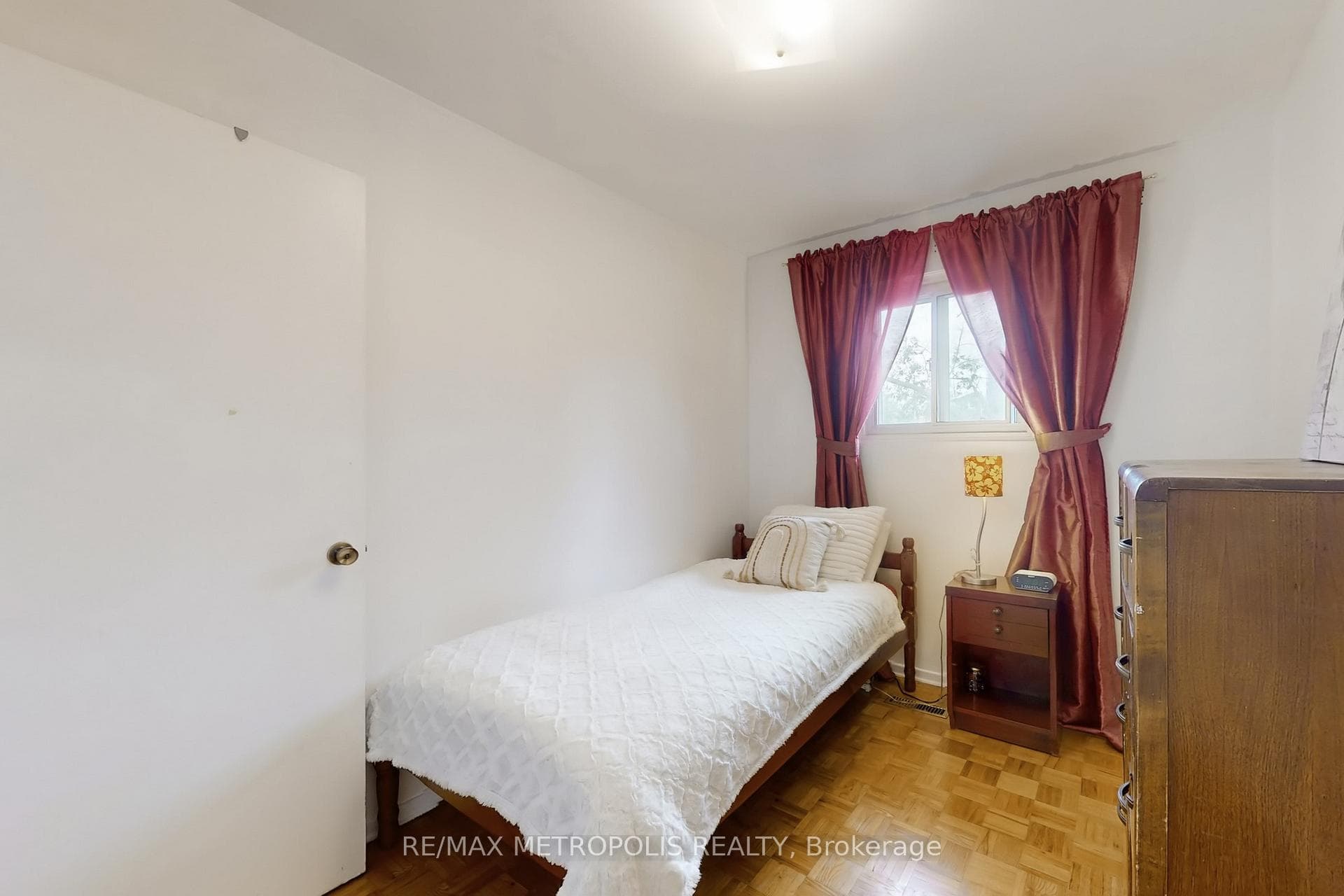 1021 Midland Avenue 25, Toronto E08, ON M1K 4G7, Toronto E08, ON — photo 25 of 50