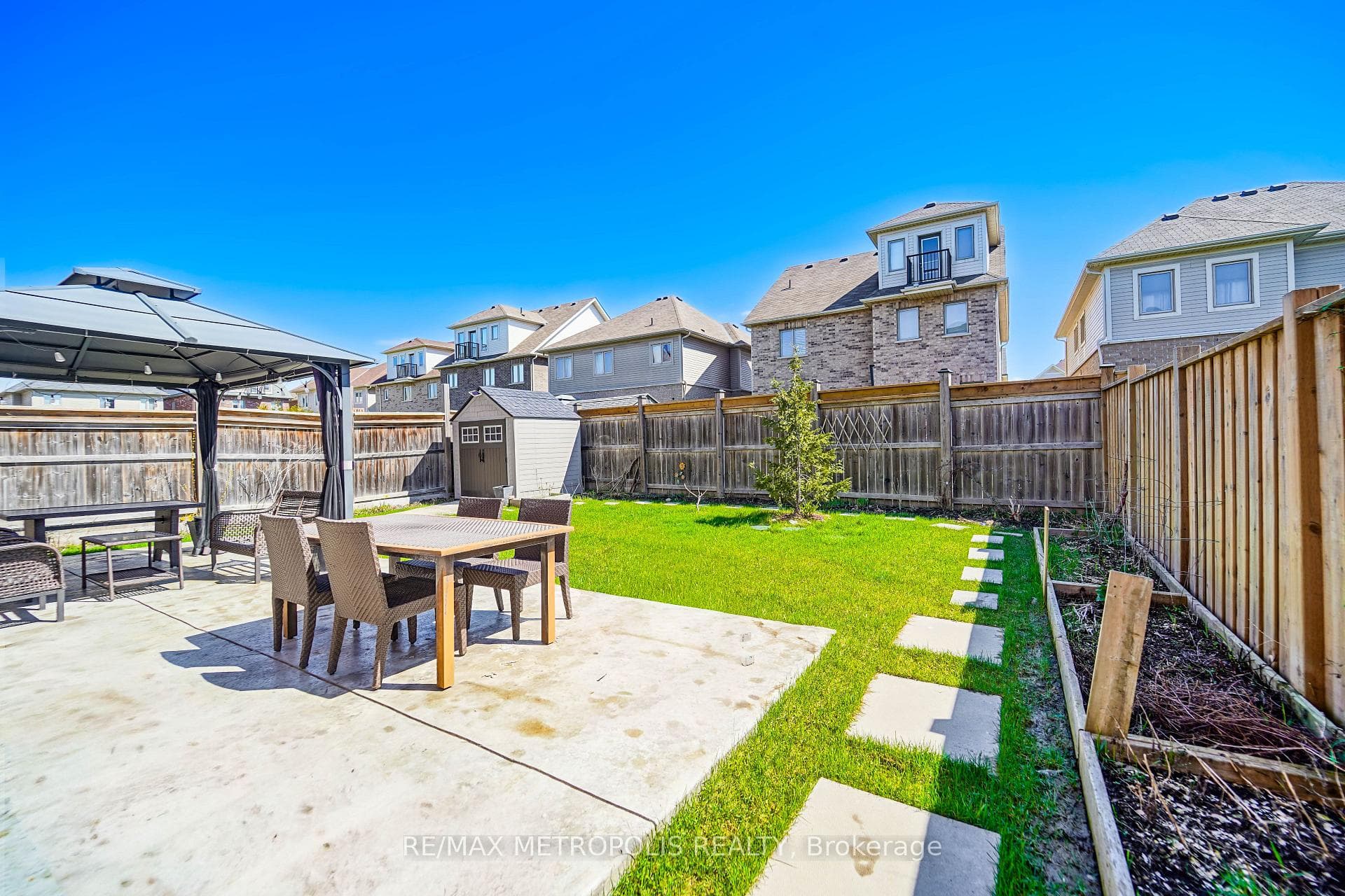 82 Mcroberts Crescent, Clarington, ON L1E 0H4, Clarington, ON — photo 30 of 50