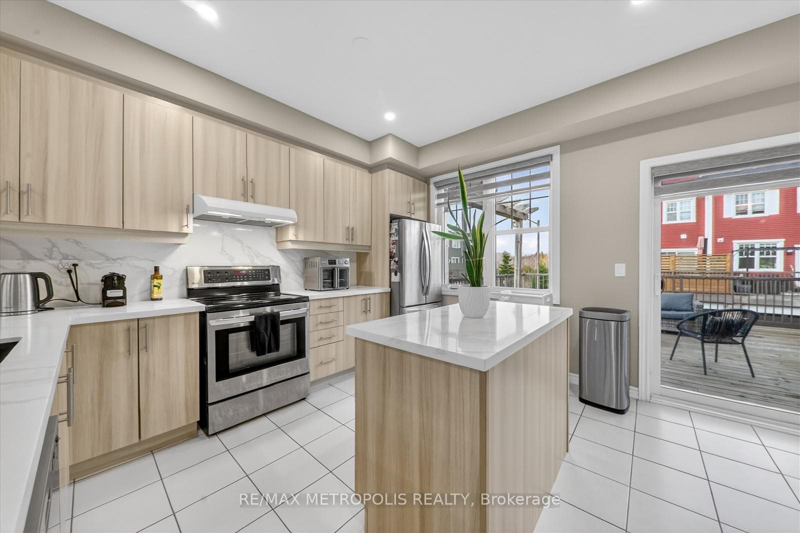1 Boadway Crescent, Whitchurch-Stouffville, ON L4A 1X9, Whitchurch-Stouffville, ON — photo 22 of 47