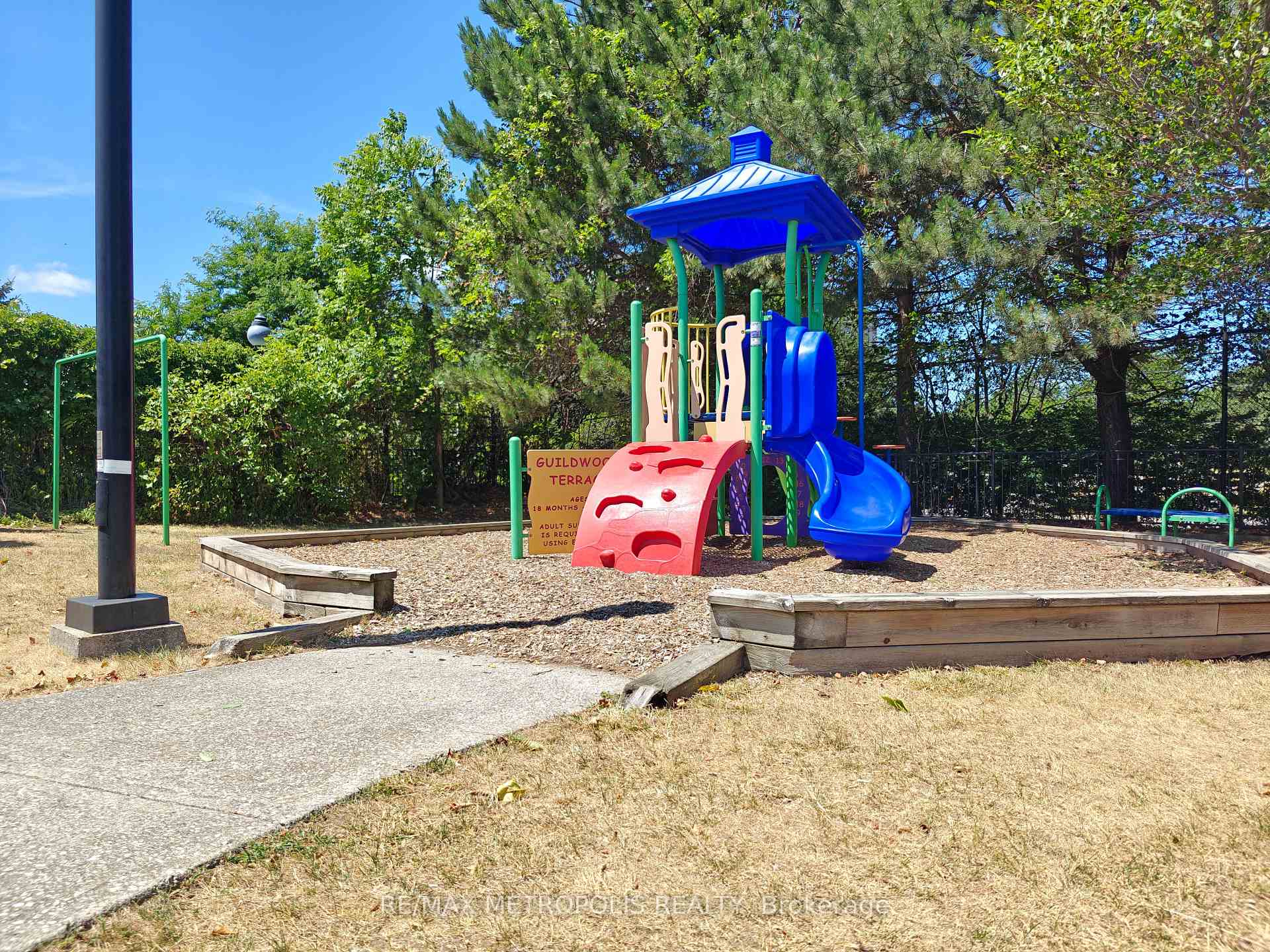 3233 Eglinton Avenue E 1707, Toronto E08, ON M1J 3N6, Toronto E08, ON — photo 34 of 37