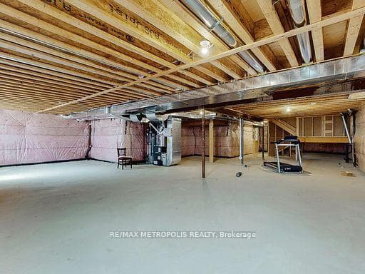 126 Silk Twist Drive, East Gwillimbury, ON L9N 0W1, East Gwillimbury, ON — photo 30 of 35