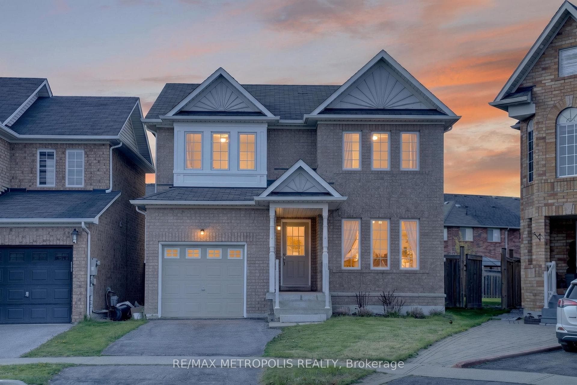 83 Greenhalf Drive, Ajax, ON L1S 7R6, Ajax, ON — photo 1 of 50