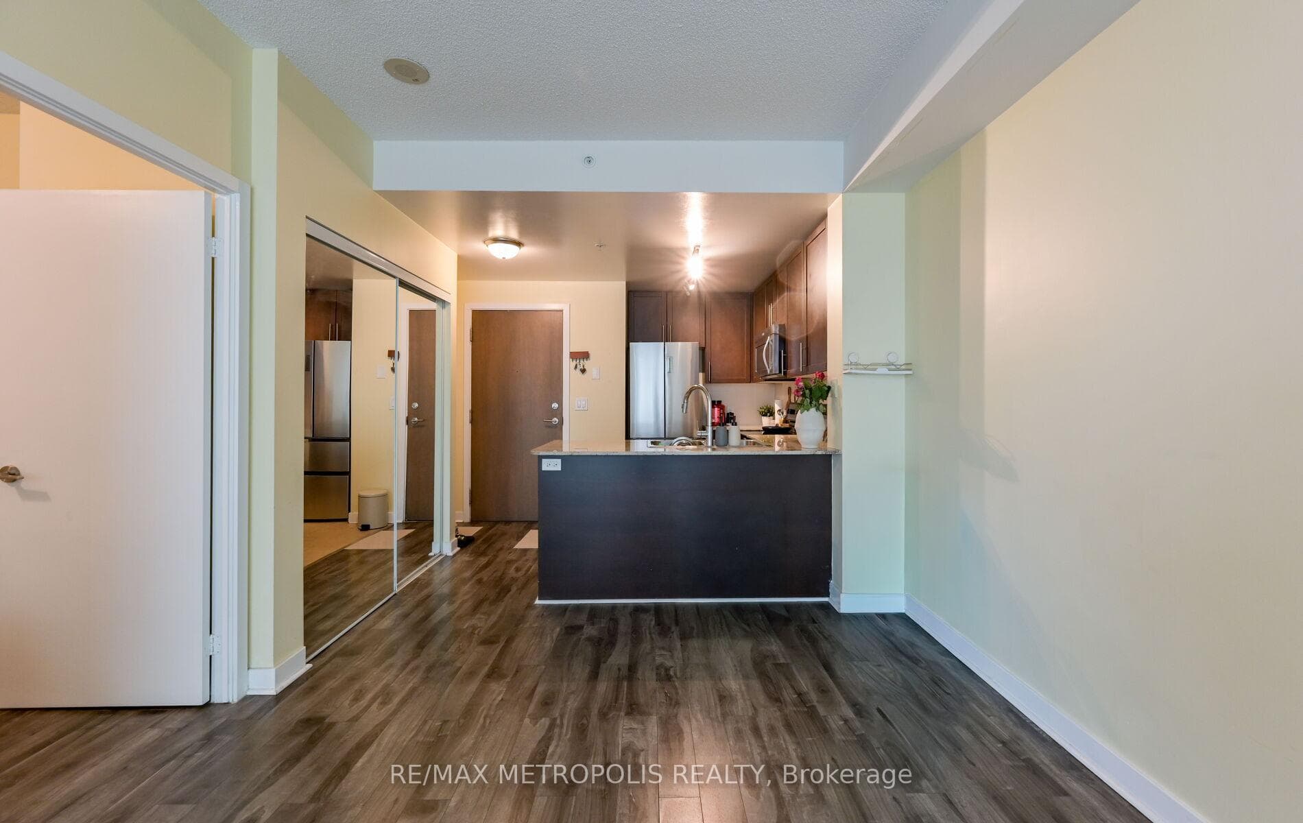 3985 Grand Park Drive 1004, Mississauga, ON L5B 0H8, Mississauga, ON — photo 15 of 43