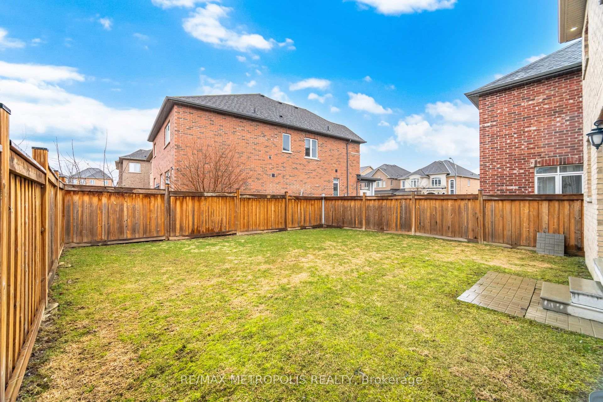 223 Inverness Way S, Bradford West Gwillimbury, ON L3Z 0W5, Bradford West Gwillimbury, ON — photo 94 of 95