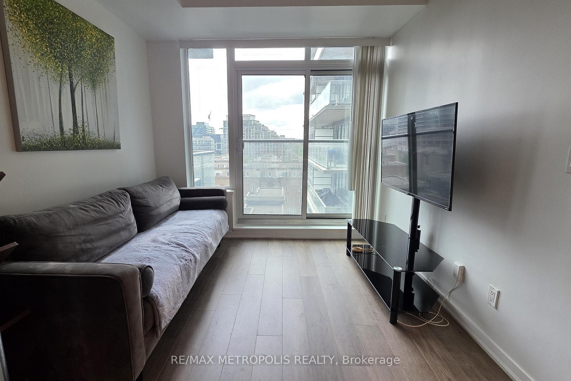 55 East Liberty Street 813, Toronto C01, ON M6K 3P9, Toronto C01, ON — photo 2 of 28