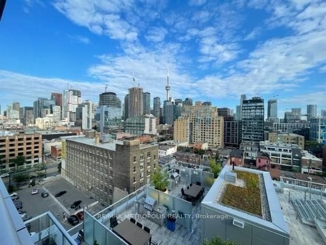 38 Cameron Street 1120, Toronto C01, ON M5T 0C3, Toronto C01, ON — photo 1 of 36
