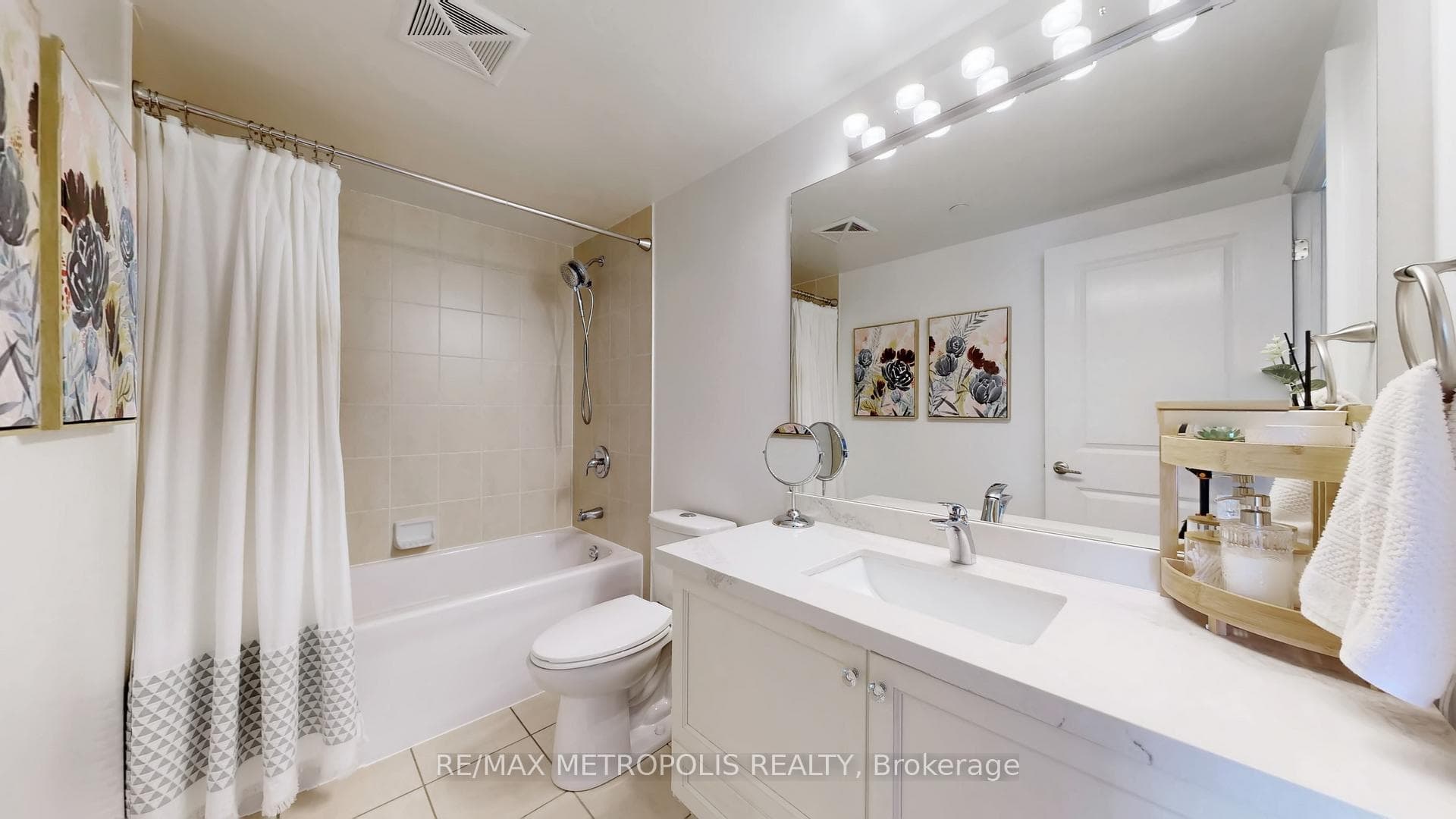 701 Sheppard Avenue W 228, Toronto C06, ON M3H 0B2, Toronto C06, ON — photo 23 of 50