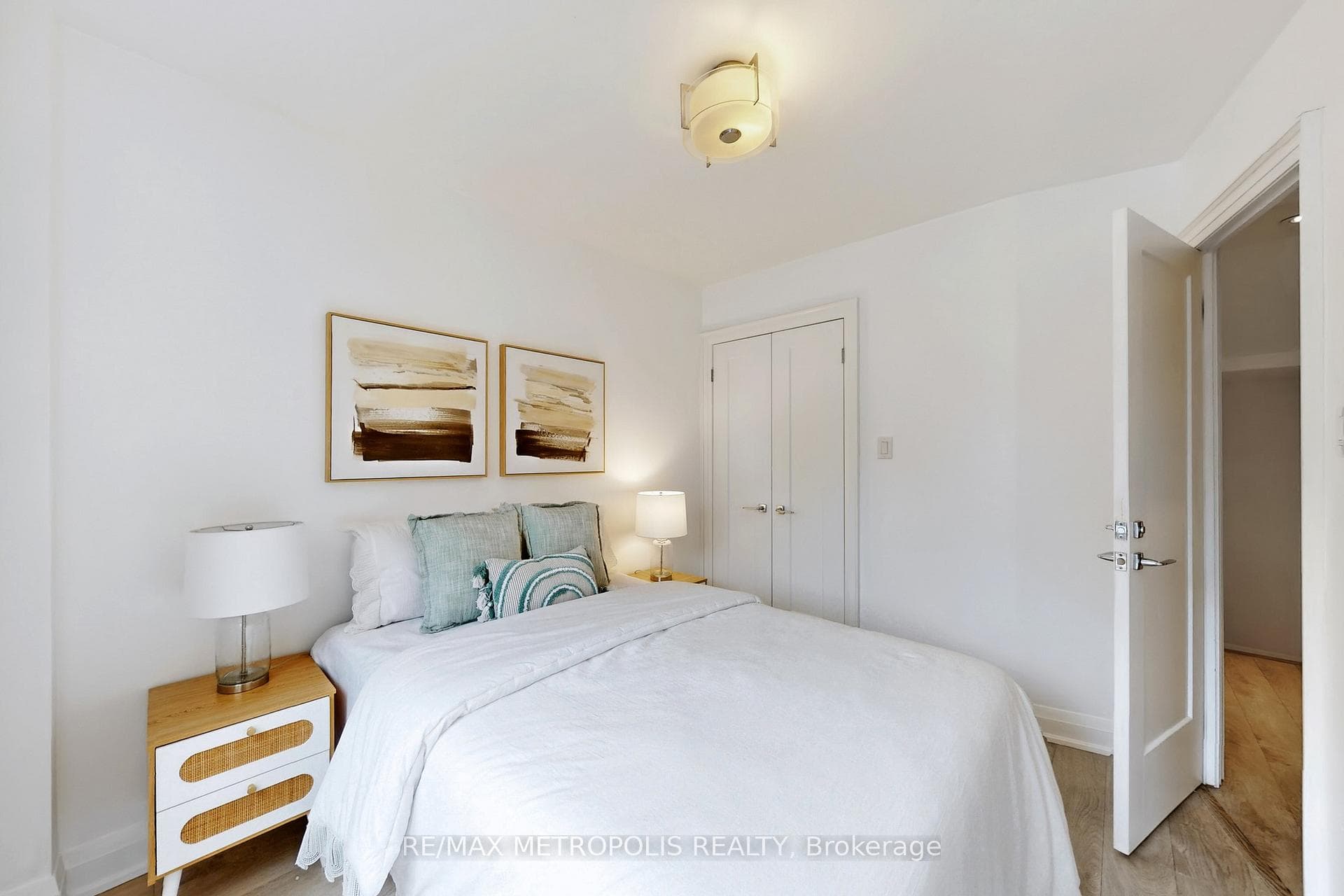 12 Sudbury Street 404, Toronto C01, ON M6J 3W7, Toronto C01, ON — photo 24 of 50