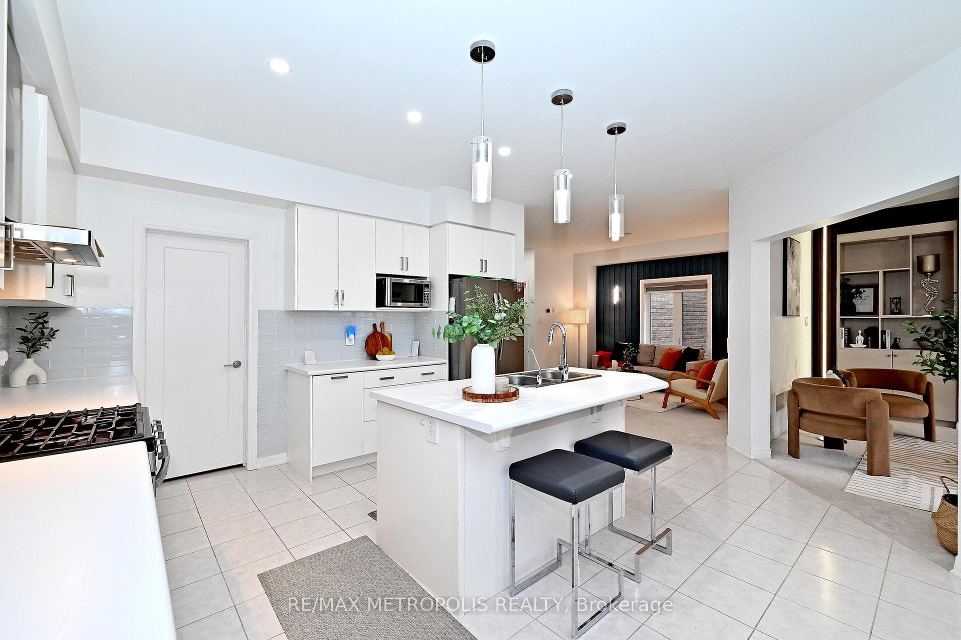 14 Jenner Drive, Brant, ON N3L 3L3, Brant, ON — photo 9 of 50