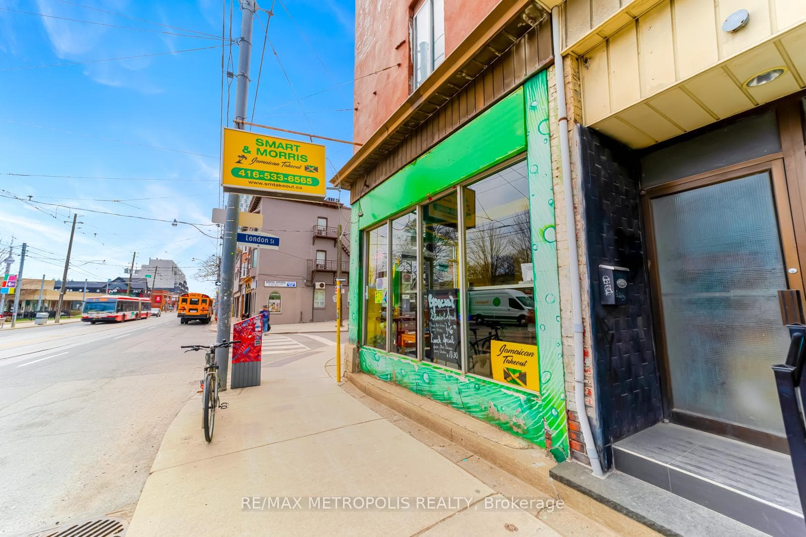 854 BATHURST Street, Toronto C02, ON M5R 3G3, Toronto C02, ON — photo 25 of 49
